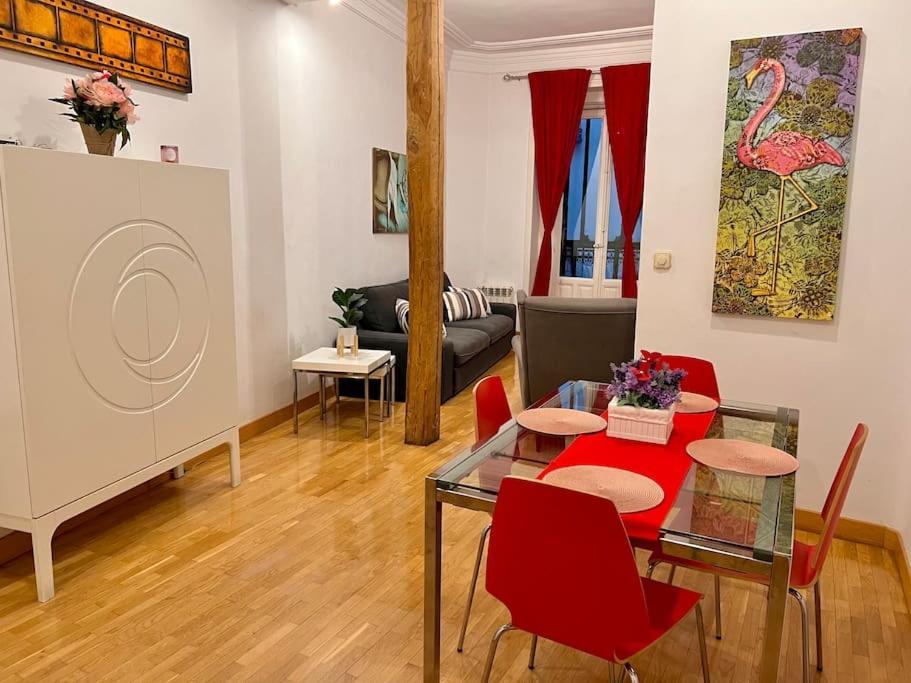 マドリードAlojamiento Entero Centro: Piso . Chuecaアパートメント エクステリア 写真